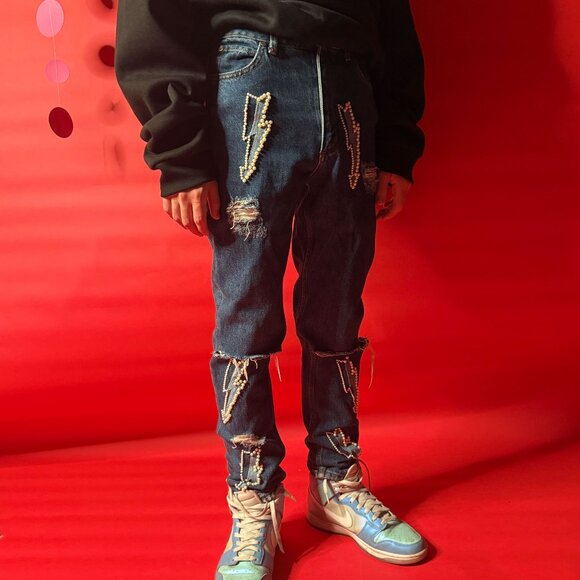 Striking Sandro Pearl-Embellished Jeans – French Designer Denim - Size US 2 - Picture 1 of 12